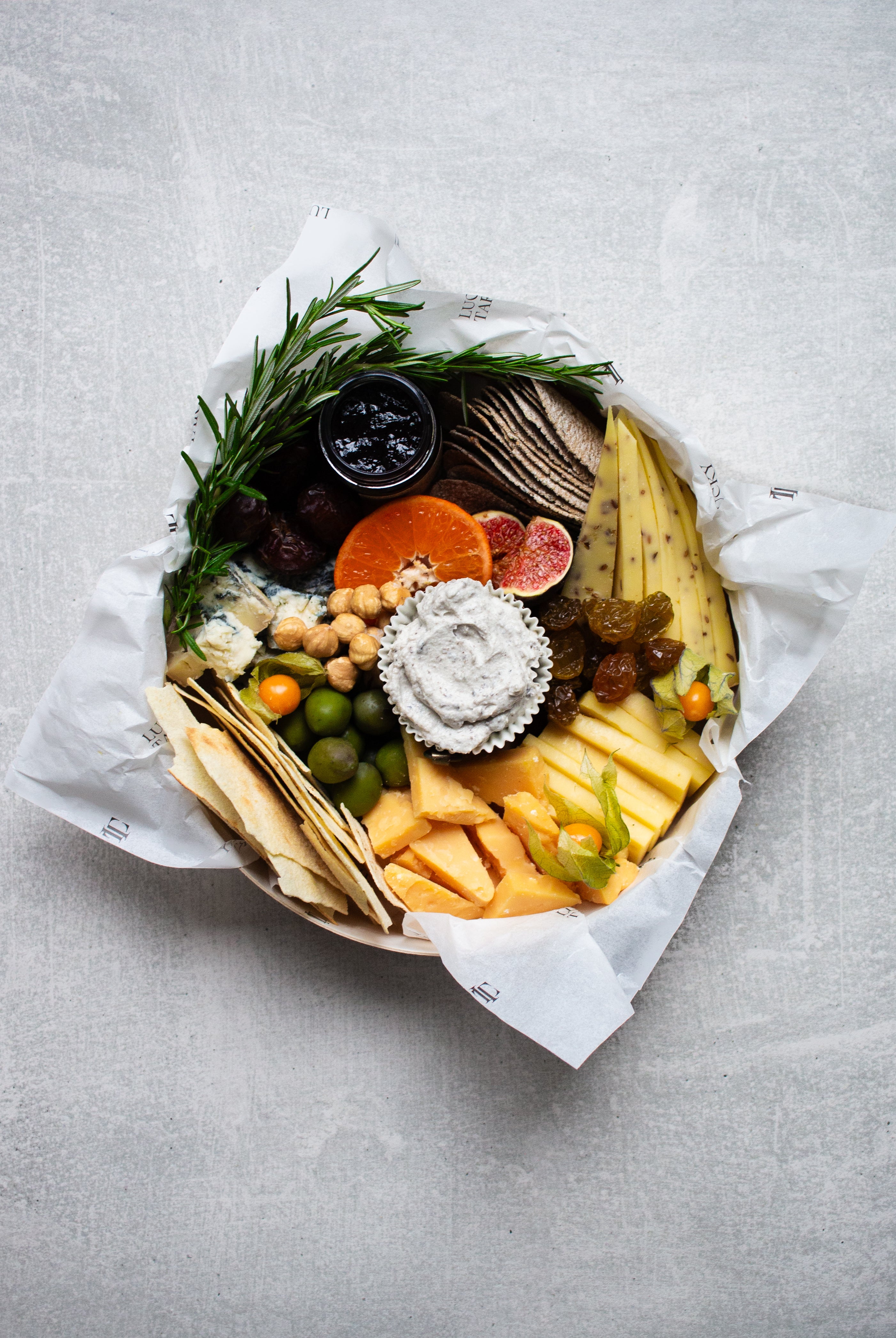 Lucky Box, Pipsa Hurmerinta, Meri-Tuuli Väntsi, Lucky Tart, catering, juustot